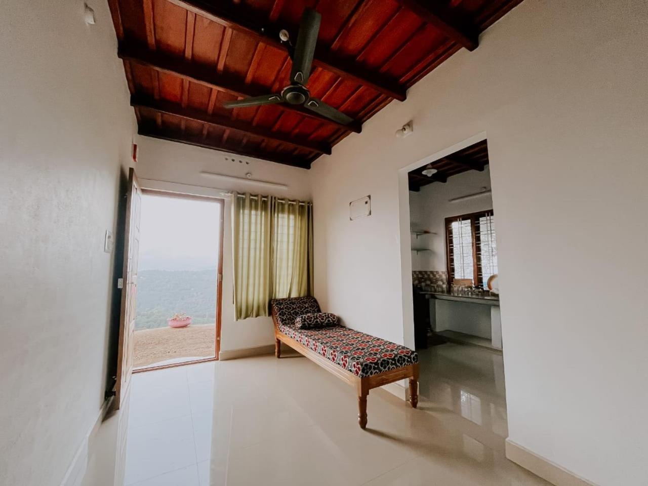 Palkulam Heights Villa Kumudi Eksteriør billede